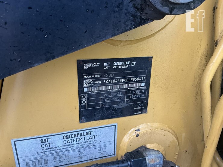 2002-caterpillar-420d-image-17