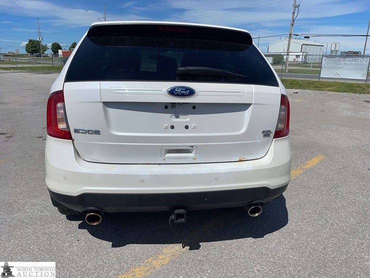 2013-ford-edge-image-6