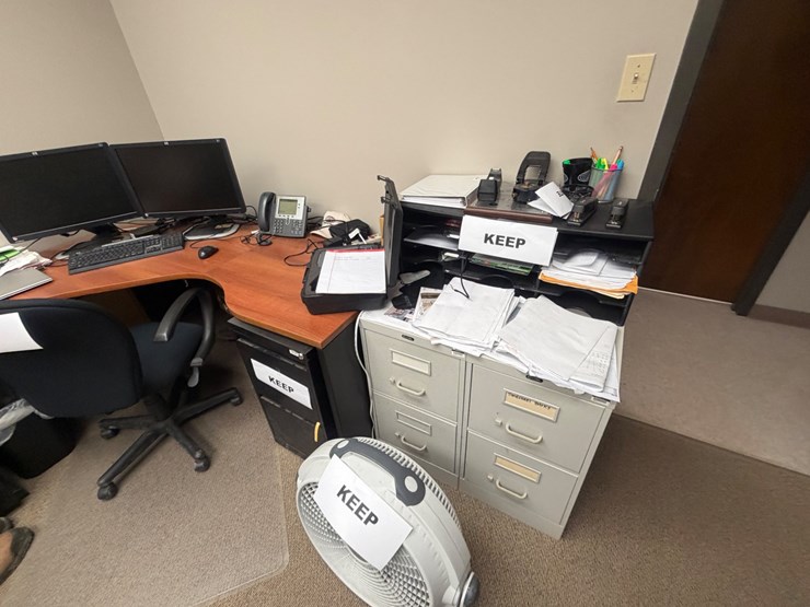 #3541-•-lot-of-office-furniture-|-located-in-st.-rose,-la-image-2