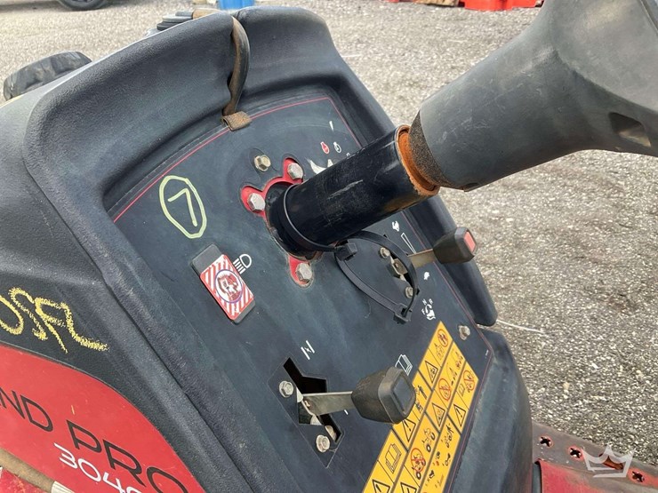 2015-toro-sand-pro-3040-bunker-rake-image-11