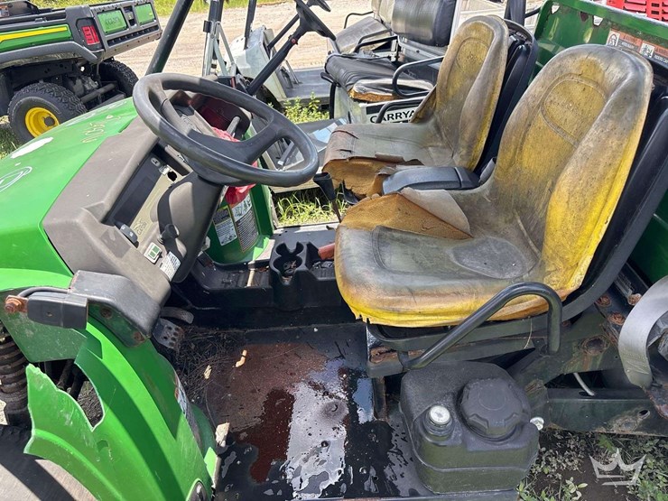 john-deere-gator-image-7