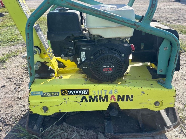 2022-ammann-apr-40-60-ho-vibratory-reversible-plate-compactor-image-17