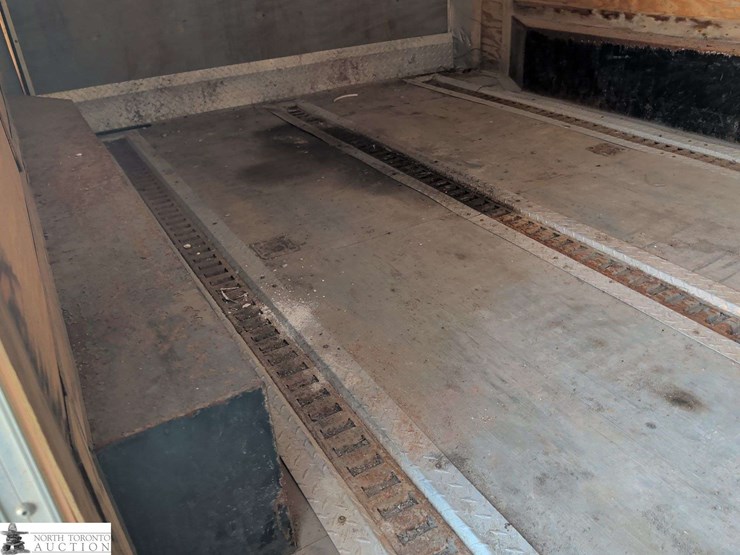 2013-rc-trailers-t/a-enclosed-trailer-image-25