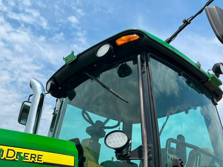 john-deere-8330-image-59