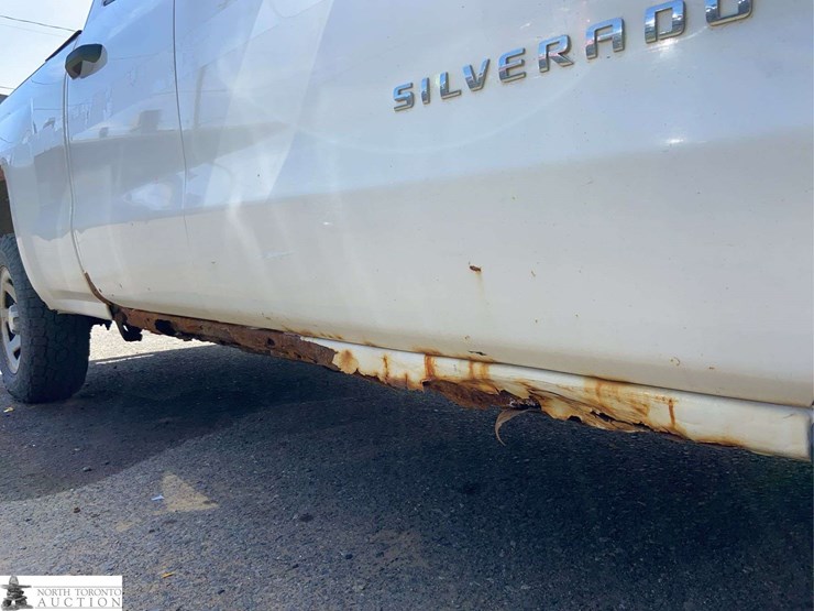 2015-chevrolet-silverado-1500-image-17