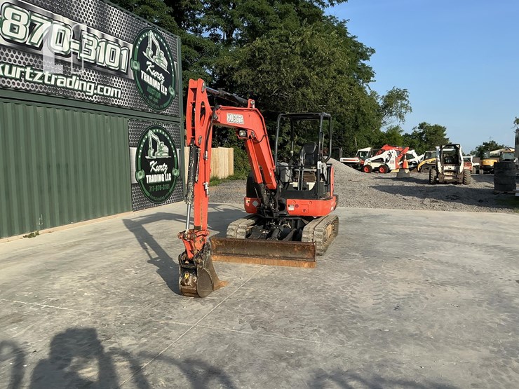 2015-kubota-kx040-4-image-8