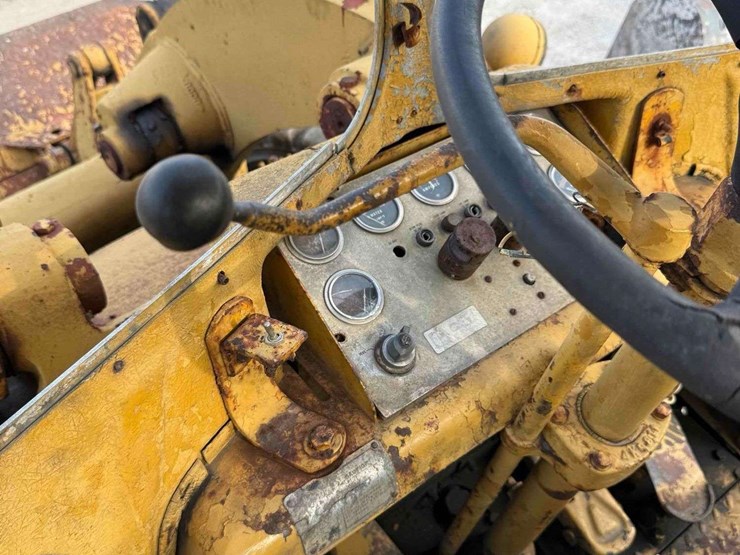 1965-caterpillar-966b-image-36