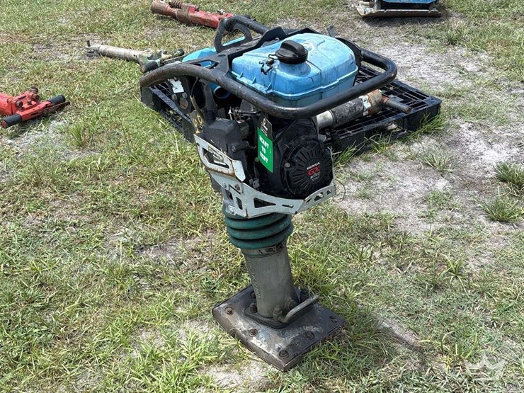 2022-weber-srv620-ii-vibratory-jumping-jack-rammer-image-11