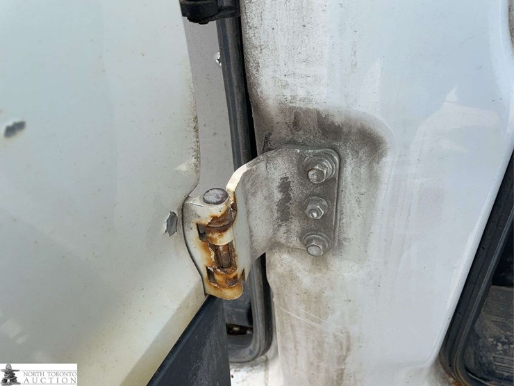2016-ford-transit-image-29
