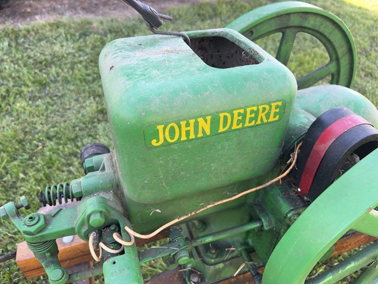 john-deere-e-1-1/2hp-image-11