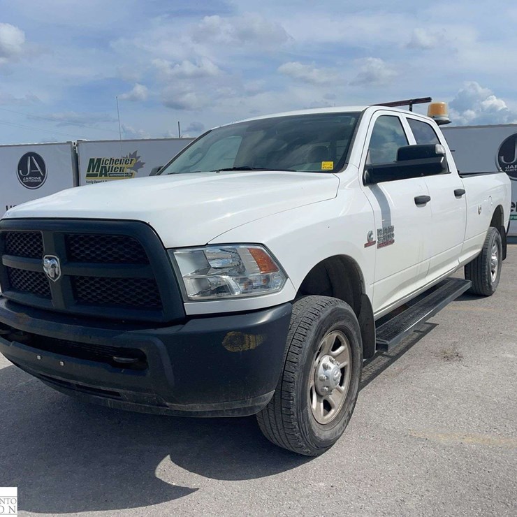2016 DODGE 3500