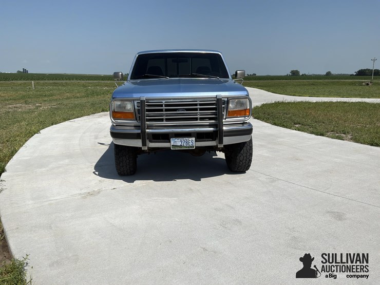 1996-ford-f250-xlt-image-2