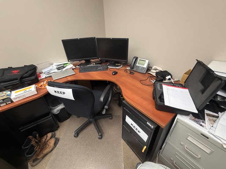 #3541-•-lot-of-office-furniture-|-located-in-st.-rose,-la-image-3