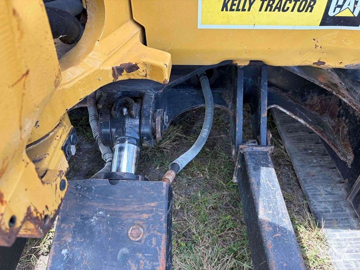 2016-caterpillar-305e2-image-20