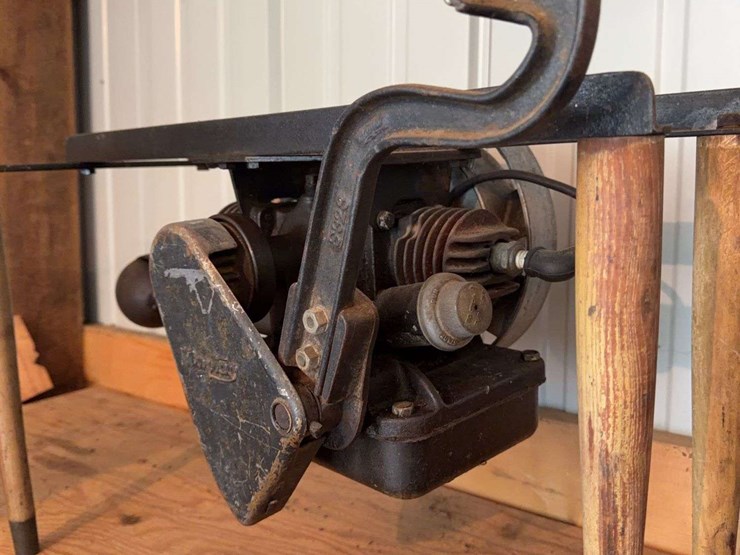 twin-cylinder-maytag-image-6