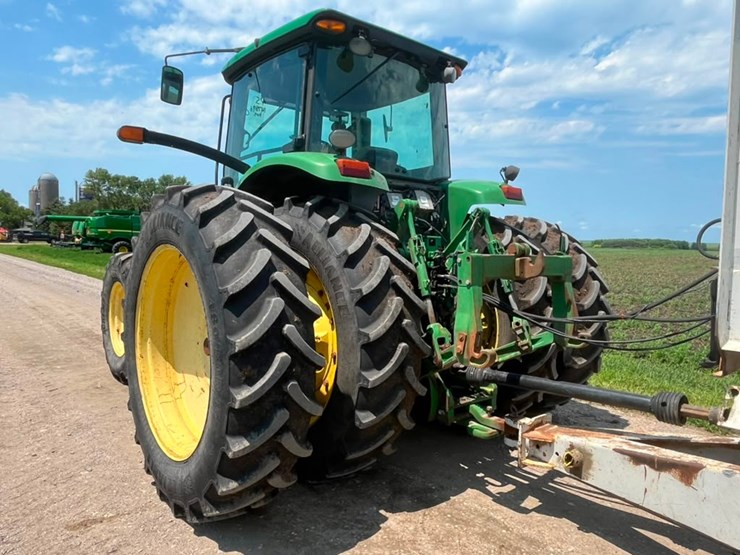 john-deere-8330-image-7