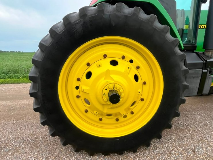john-deere-8300-image-42