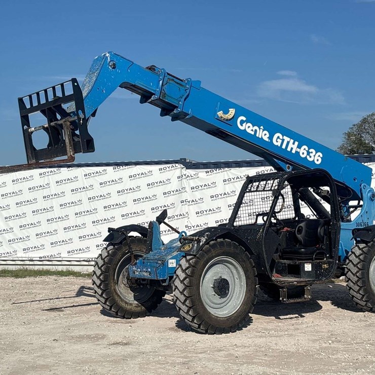 2019 GENIE GTH636