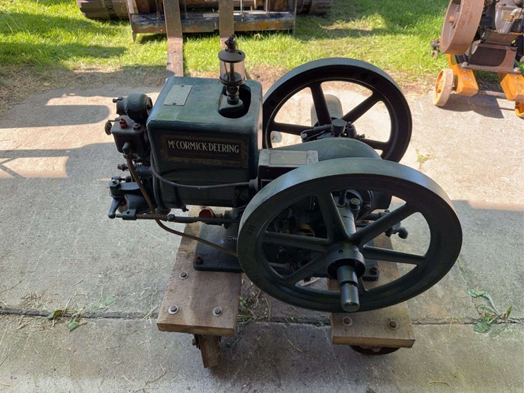 mccormick-deering-1/2-hp-engine-image-5