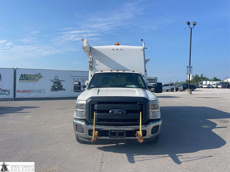 2012-ford-f350-image-2