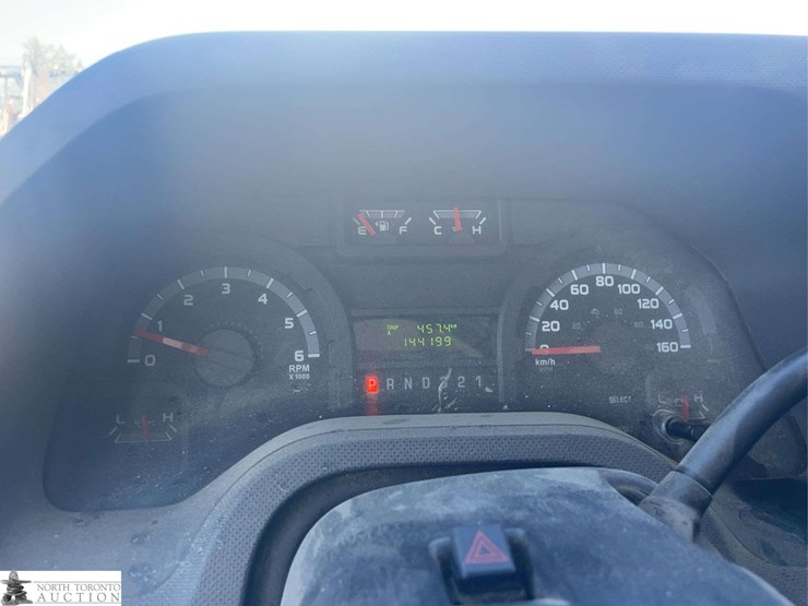 2013-ford-e-series-e-450-sd-s/a-service-truck-image-12