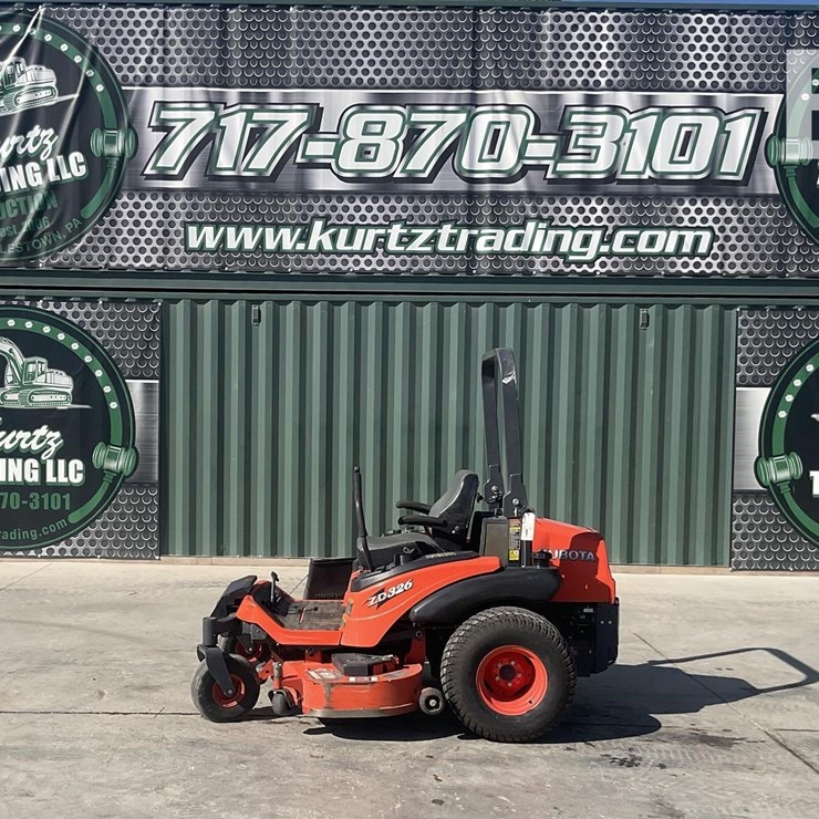 2010 KUBOTA ZD326