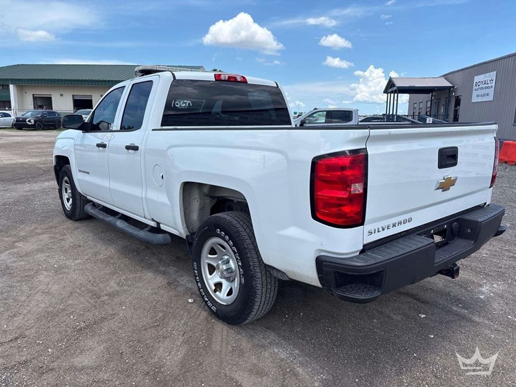 2018-chevrolet-silverado-1500-image-4