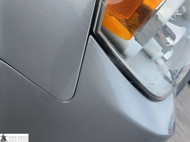 2016-dodge-grand-caravan-sxt-image-23