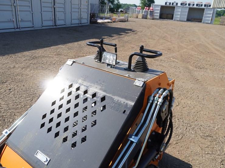 #1020-•-unused-landhonor-lhr-t460s2-tracked-mini-stand-on-skid-steer-loader---middlefield,-ohio-image-18
