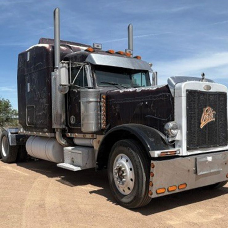2000 PETERBILT 379