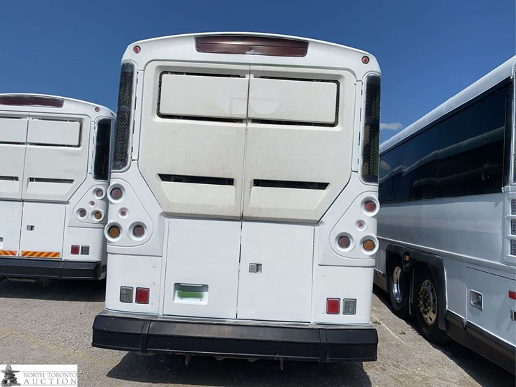 non-operable-2010-motor-coach-industries-d4500-t/a-passenger-wheelchair-accessible-bus-image-6