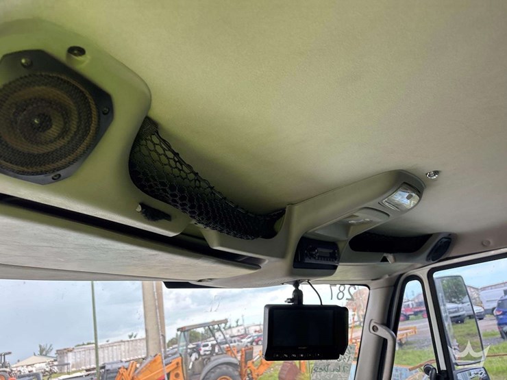 2014-international-durastar-4300-image-17