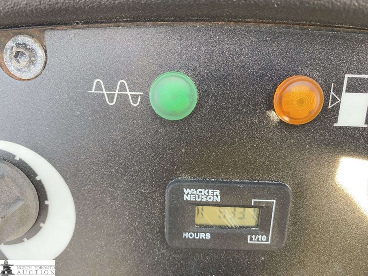 2010-wacker-neuson-rd12a-90-image-12