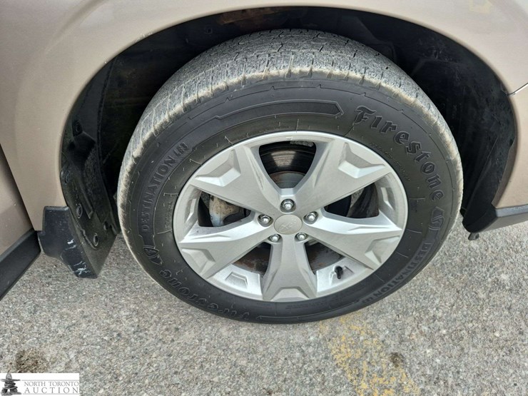 2015-subaru-forester-image-30