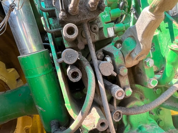 john-deere-8330-image-42
