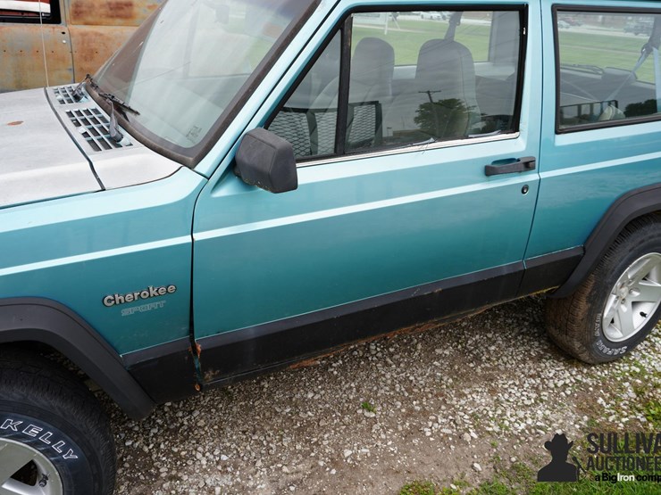 1995-jeep-cherokee-image-16