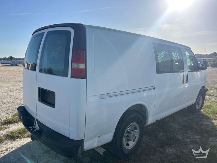 2007-chevrolet-express-2500-image-3