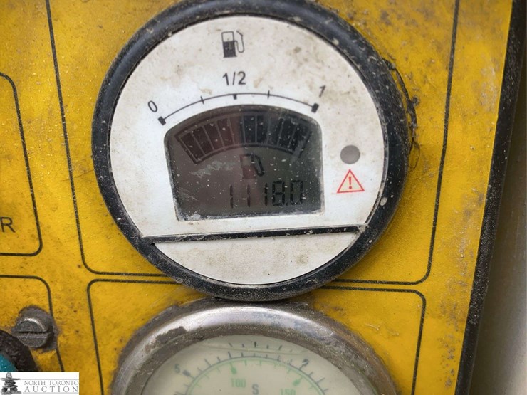 2012-atlas-copco-375-cfm-image-11