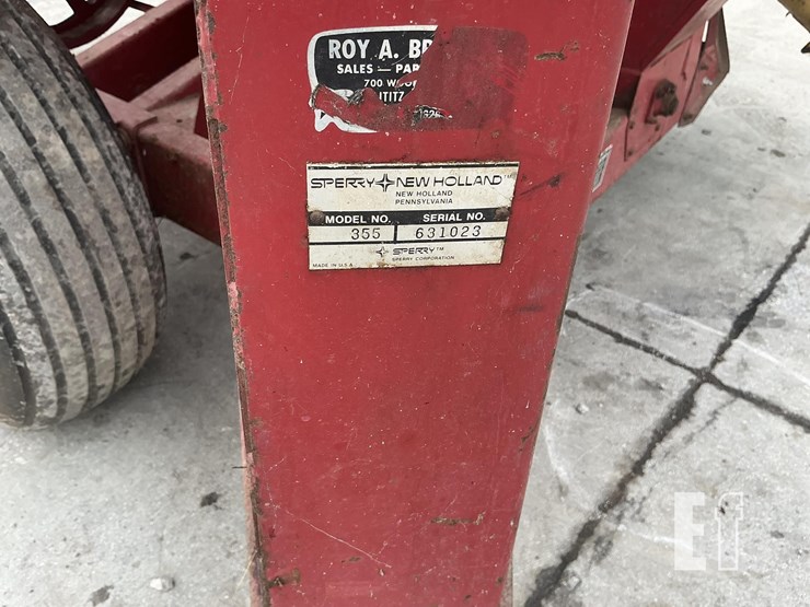 new-holland-355-image-14