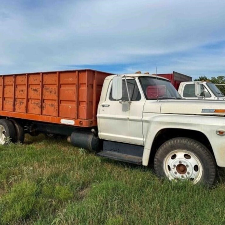 1968 FORD F600