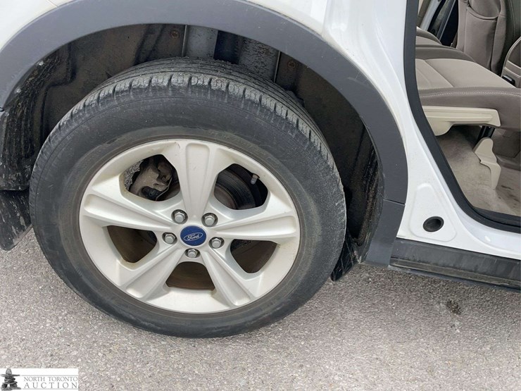 2016-ford-escape-image-22