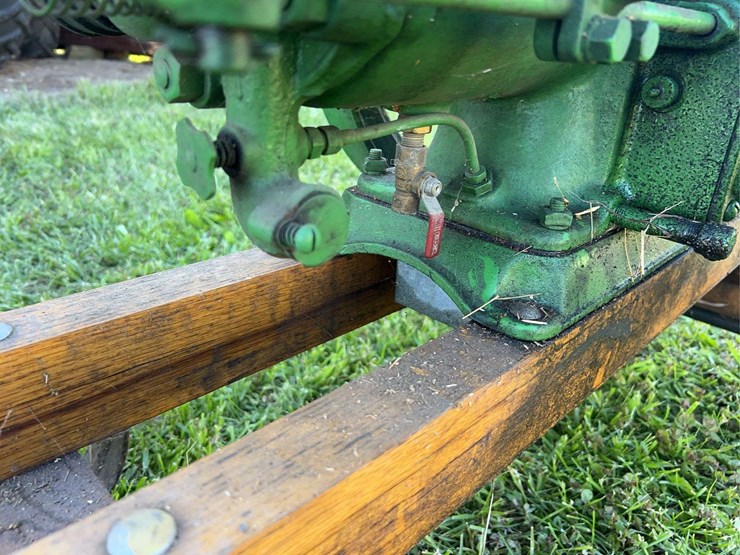 john-deere-e-1-1/2hp-image-10