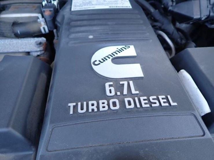 2022-dodge-ram-5500-image-56
