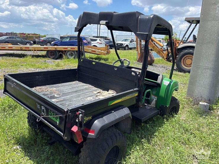 2016-john-deere-gator-image-4