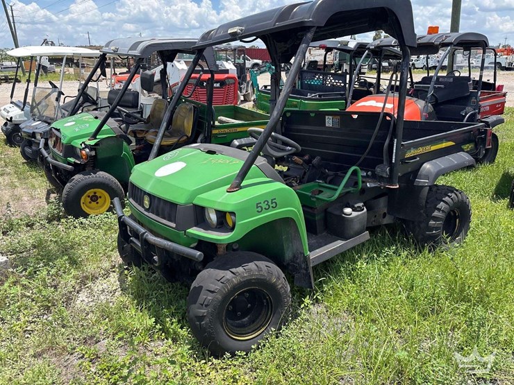 2016-john-deere-gator-image-1