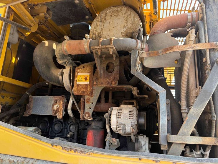 2010-komatsu-wa250-6-image-6