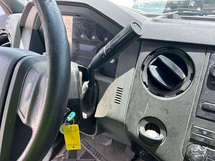 2015-ford-f350-image-17