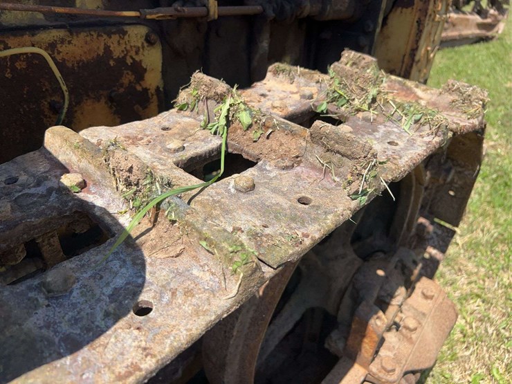 caterpillar-twenty-image-26