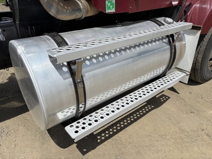 2010-kenworth-t800-image-21