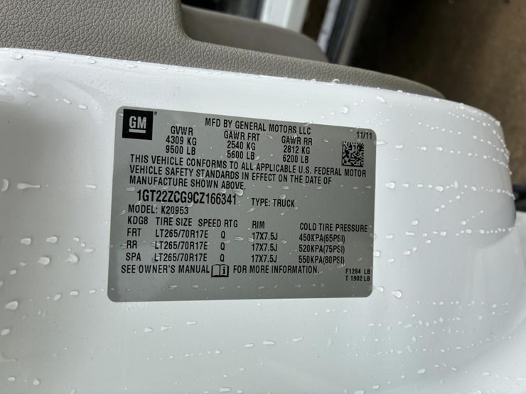 2012-gmc-sierra-2500-image-25